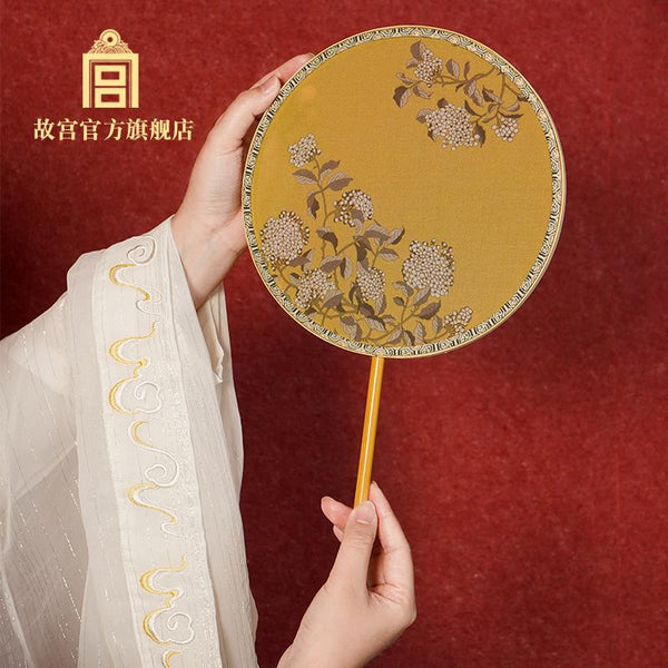 The Palace Embroidered Splendor of Reunion Artistic Round Fan 锦绣团圆艺术团扇