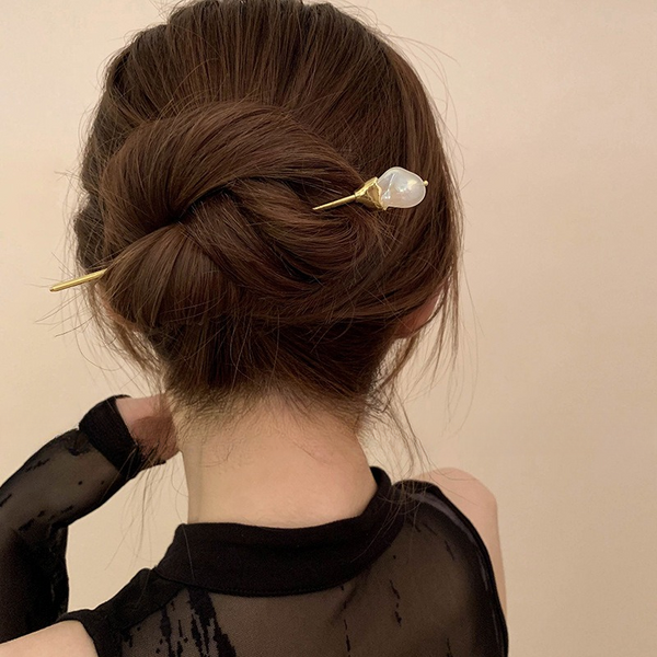 Pearl Hairpin